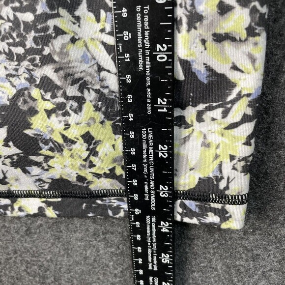 Lululemon Inspiration Tank II Crosscourt Petal Black Clarity Yellow Size 2 EUC - Picture 7 of 7